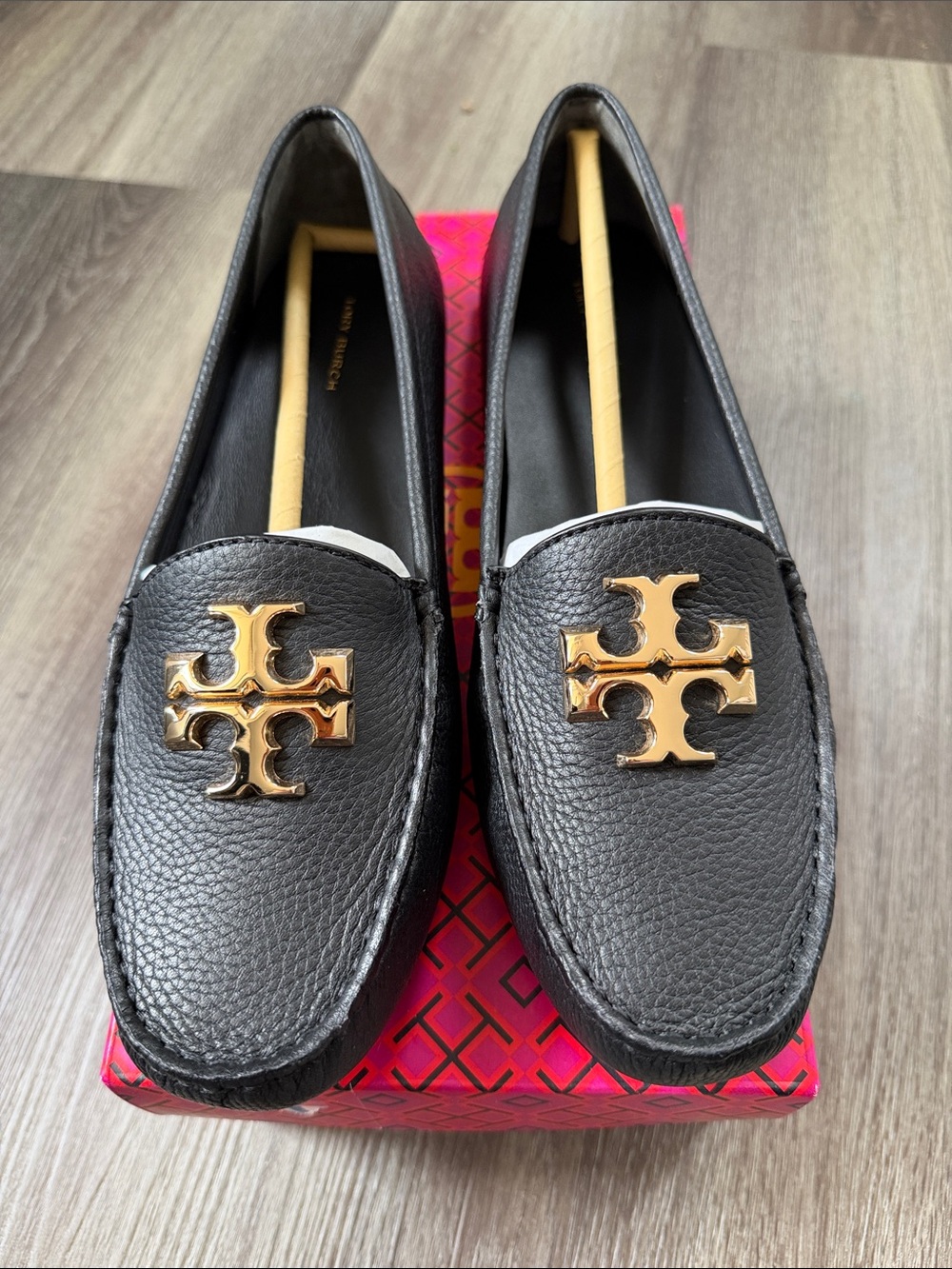 Tory Burch Everly Drive Black Leather Loafer. NEW with box, Size 10